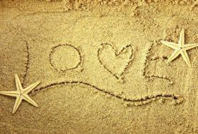 Открытка. Открытки о любви Открытка о любви, картинка о любви, картинка любовь, картинка Love Открытка о любви, картинка о любви, картинка любовь, картинка Love, надпись любовь, надпись Love, пожелание любви, картинка с пожеланиями любви, открытка любовь, картинка с любовью, открытка с любовью